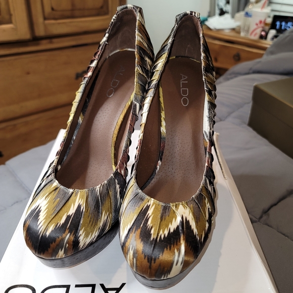 Aldo Jaylona Heel w/ Purse - Picture 7 of 7